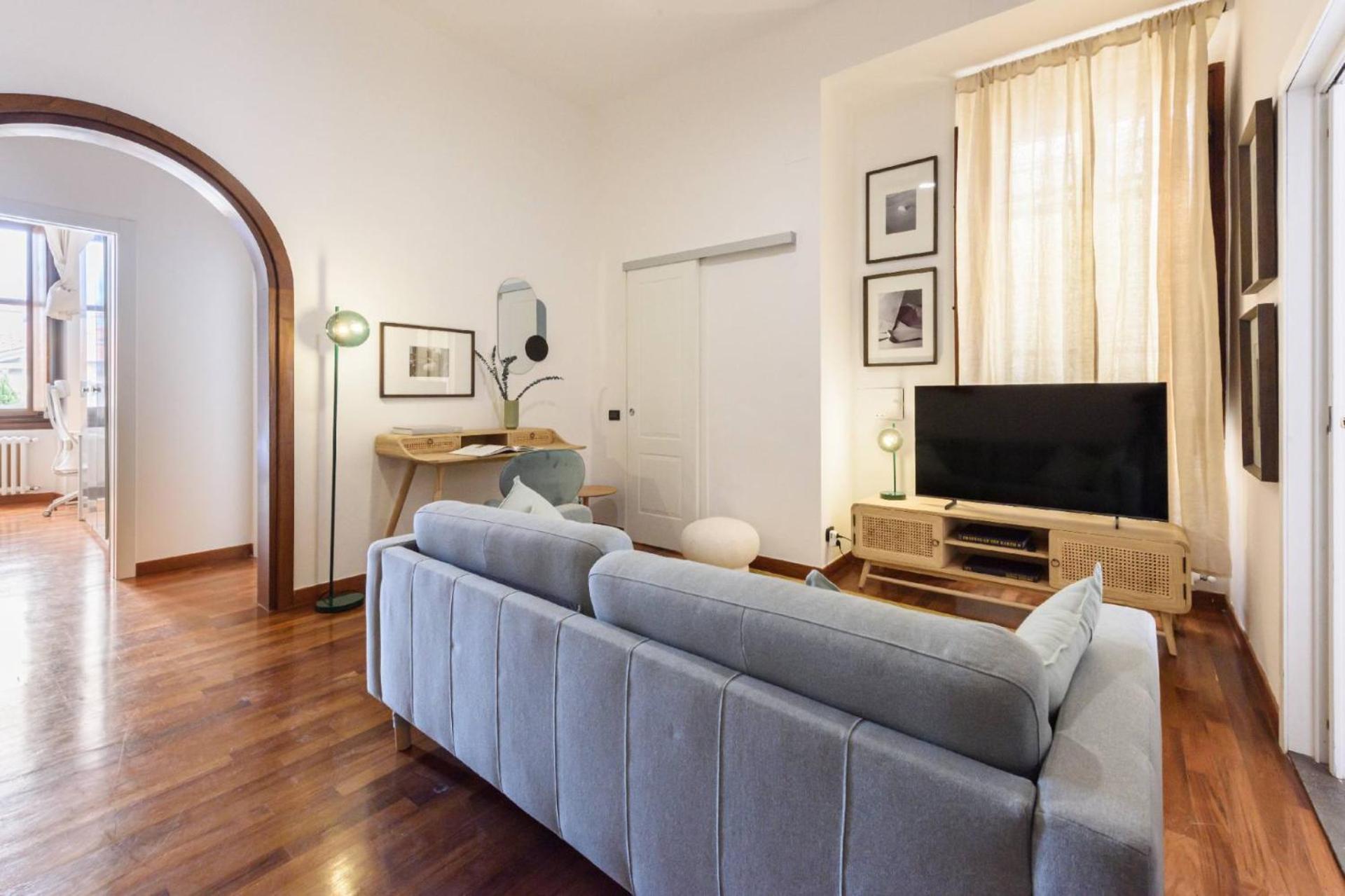 Florence- Oricellai Two Bedroom *
